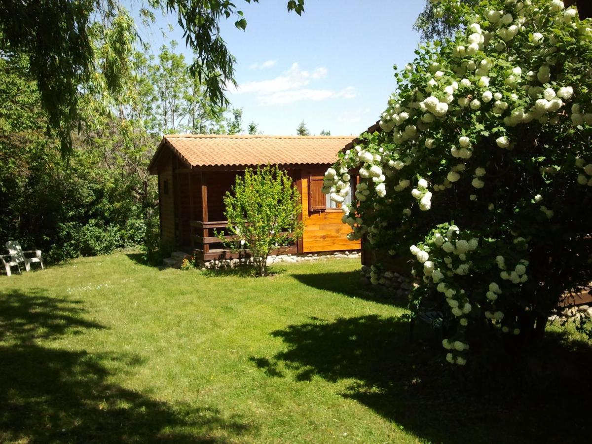 Les Chalets Quazemi A Casteil Экстерьер фото